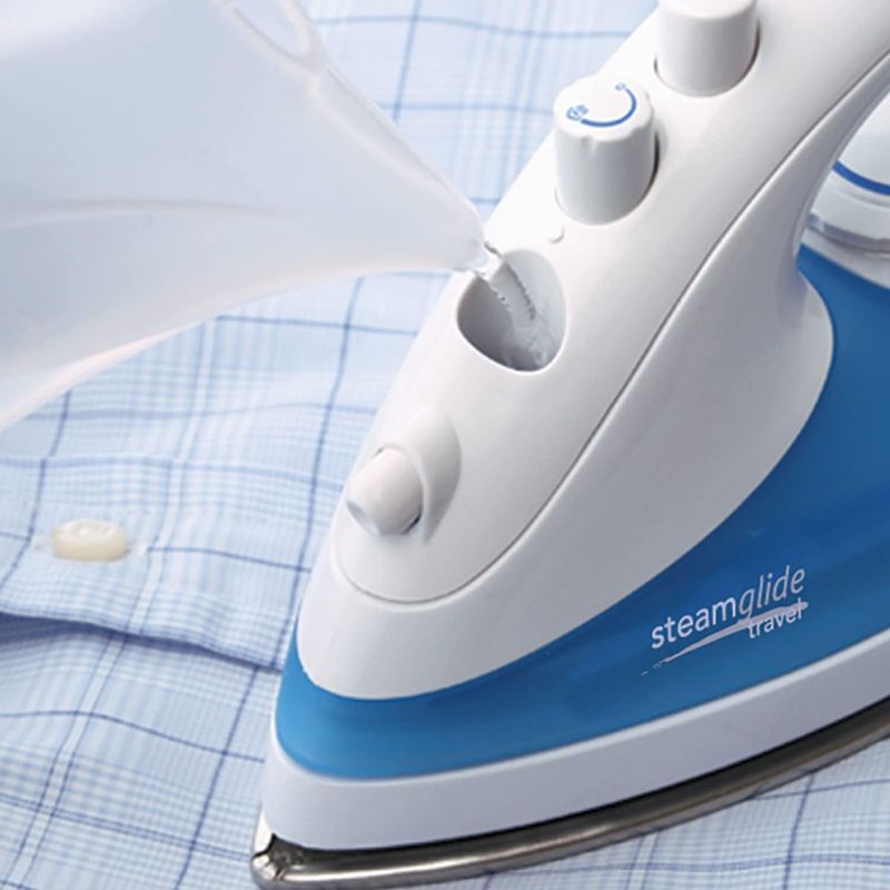 Russell Hobbs reisestrykejern med damp  830W, 110/230V